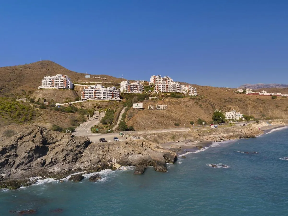 Amplio Apartamento De 2 Dormitorios Vista Mar Lateral Torrox
